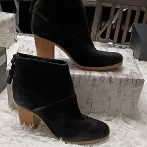 Hush Puppies Ingrid Black Suede Ankle Boots Size 7.5M